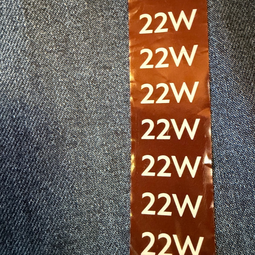 Seven7 Women’s Relaxed Fit Blue Jeans - Picture 5 of 5
